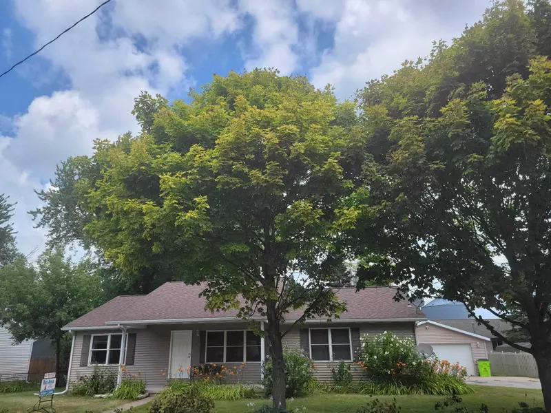 106 Macomber Avenue, Auburn, MI 48611