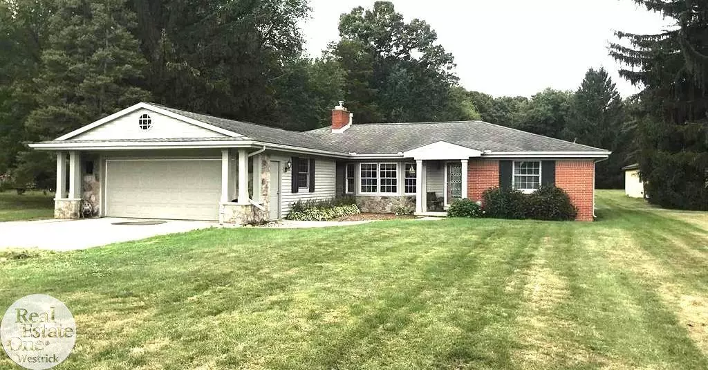 9404 N River Road, Algonac, MI 48001