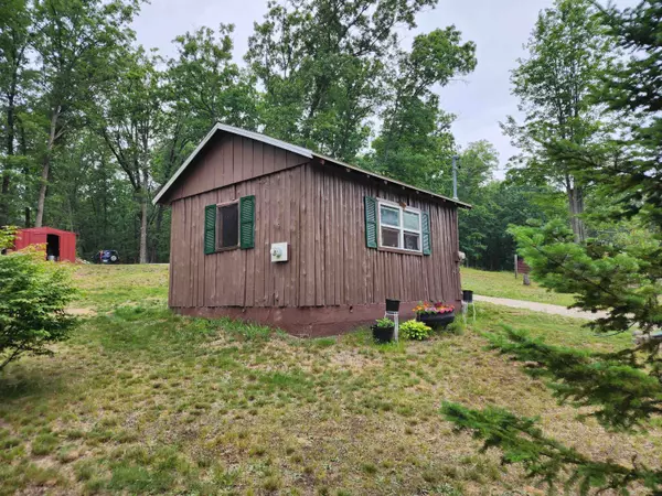 303 N Beverly Drive, Harrison, MI 48625