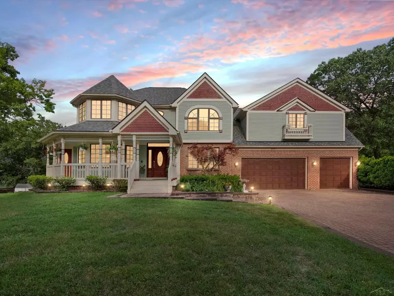 3172 Pine Tree Court, Waterford, MI 48329