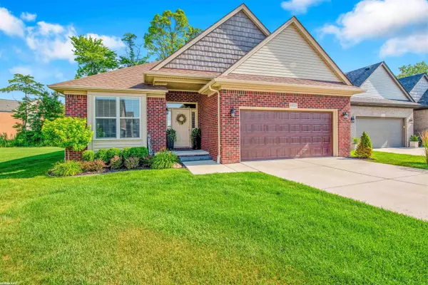15325 Eton Pointe Drive, Clinton Township, MI 48035