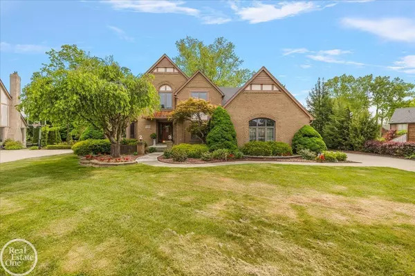 Shelby Twp, MI 48316-1300,54168 Overbrook Court