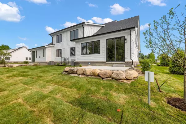 Sterling Heights, MI 48314,5874 Heights Drive