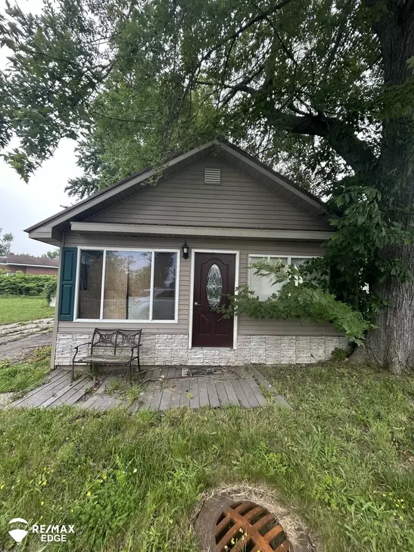 103 Byron Avenue, Houghton Lake Heights, MI 48630