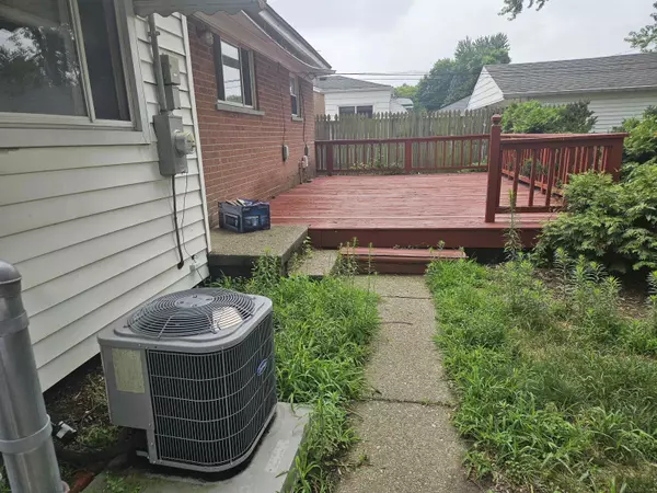 Warren, MI 48091,24119 Thomas Drive