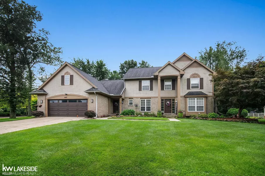 7543 Greenway Lane, West Bloomfield, MI 48324