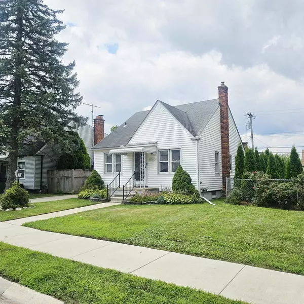 22511 Saxony Ave Street, Eastpointe, MI 48021