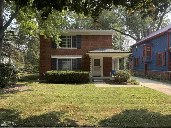386 Saint Clair Street, Grosse Pointe, MI 48230