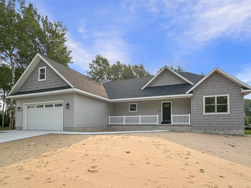 419 S 32 Street, Escanaba, MI 49829