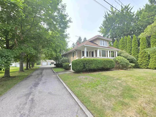 131 State Park Drive, Bay City, MI 48706