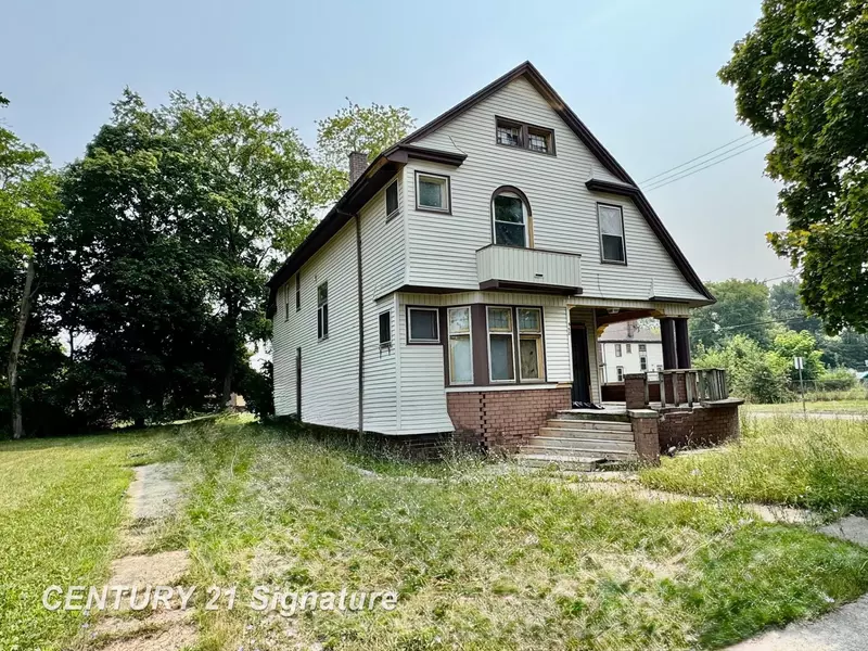 550 S Weadock Road, Saginaw, MI 48607