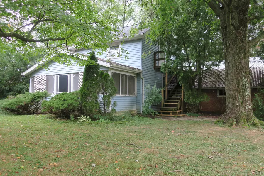 9804 Berkey Highway, Blissfield, MI 49228