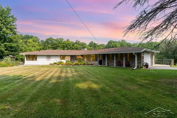 387 E Dopp Road, Midland, MI 48640