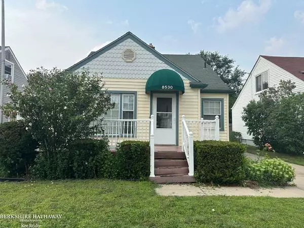 Oak Park, MI 48237,8530 Saratoga Street