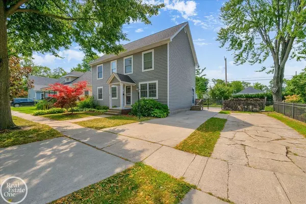 Port Huron, MI 48060,1216 Young Street