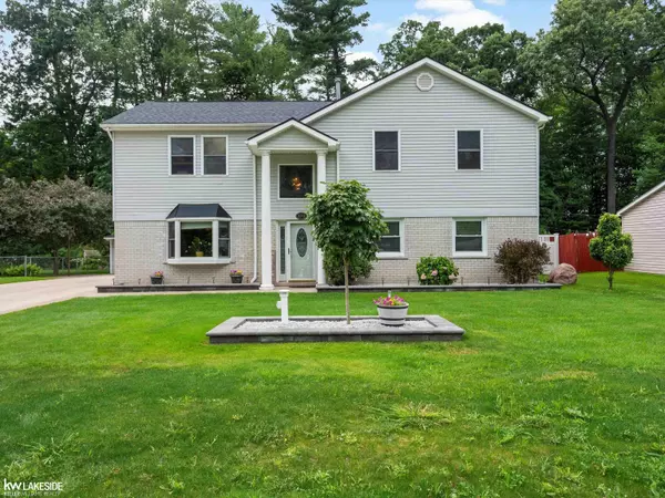 Shelby Twp, MI 48316,52145 Brentwood Drive