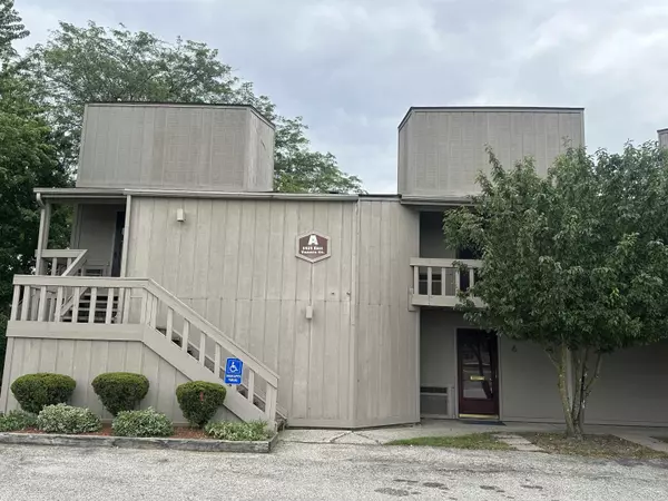 Bay City, MI 48706,2432 E Tennis Court