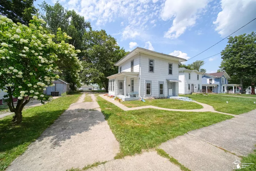 410 Grove Street, Hudson, MI 49247