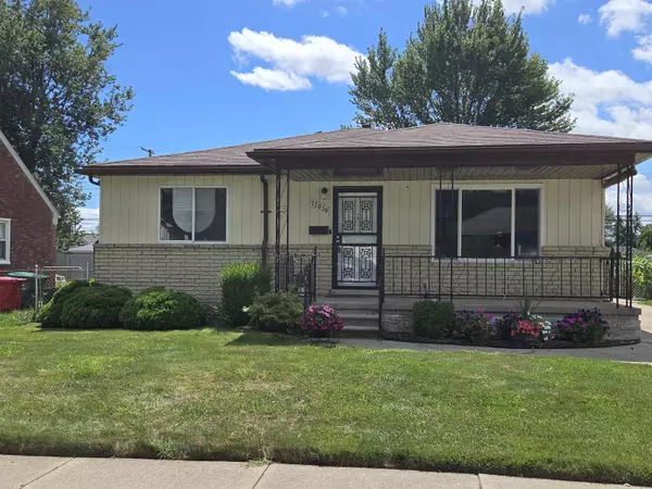17030 Forest Avenue,  Eastpointe,  MI 48021