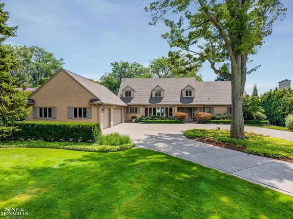 Grosse Pointe Park, MI 48230,15230 Windmill Pointe Drive