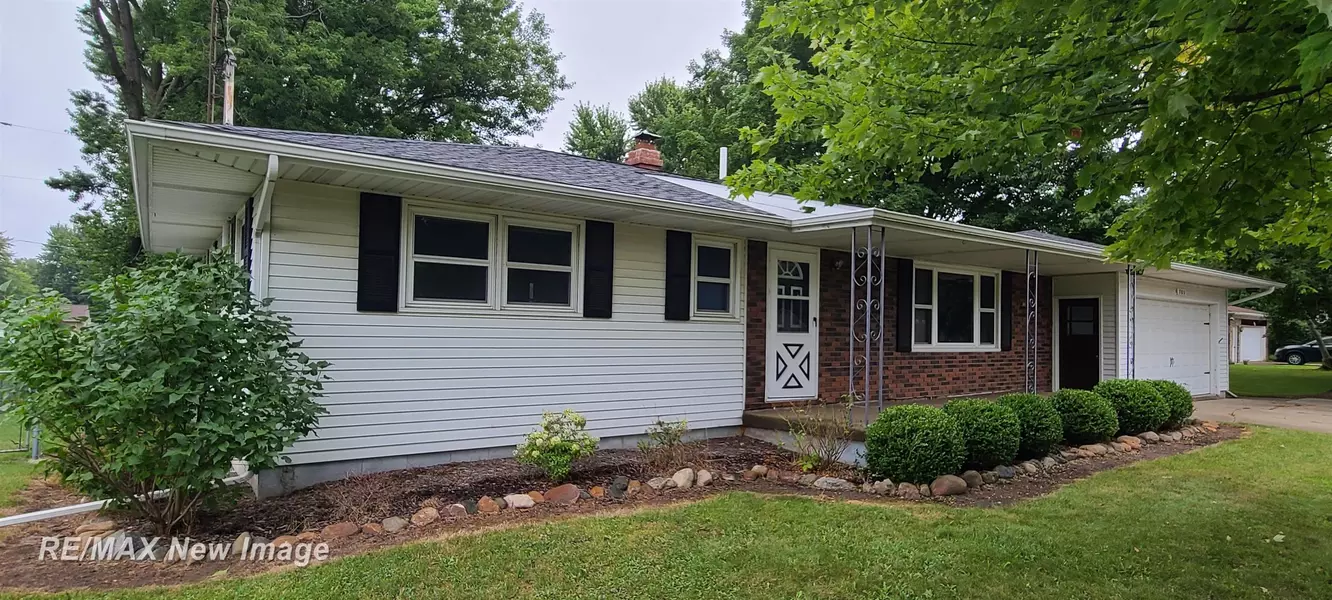 705 E Liberty Street, Chesaning, MI 48616