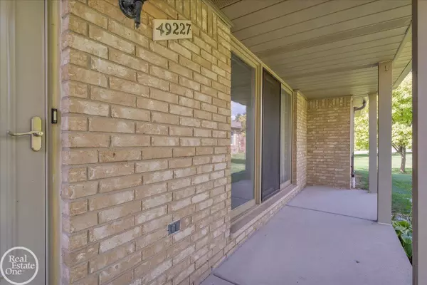 Shelby Twp, MI 48315,49227 Norristown Court