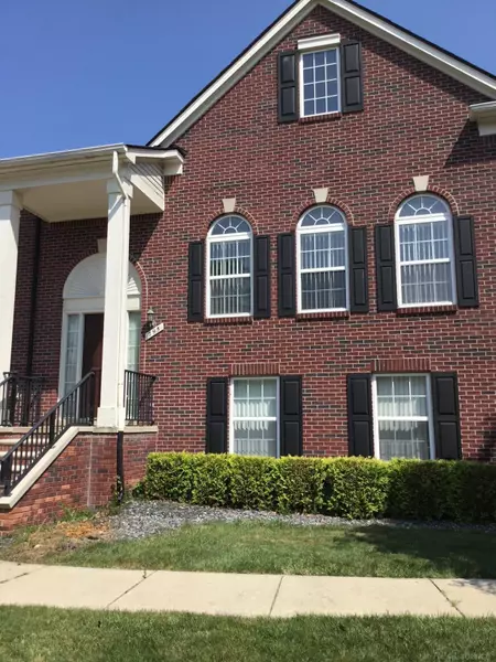 795 Red Run Drive, Troy, MI 48085