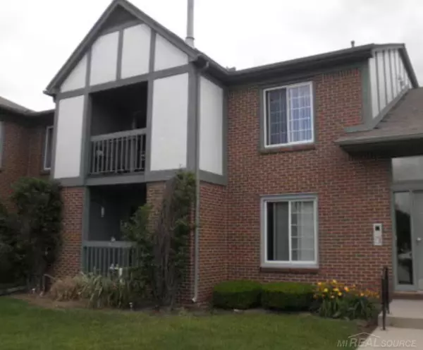 15530 Ashley Court, Macomb Twp, MI 48044