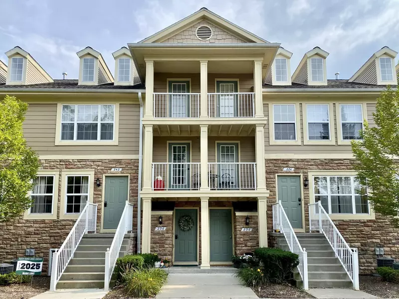 236 Park Green Drive, Lake Orion, MI 48362-3375