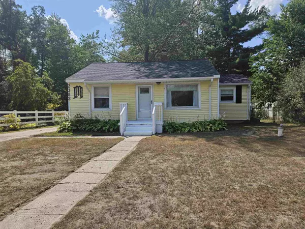 2303 W LUDINGTON Drive,  Farwell,  MI 48622