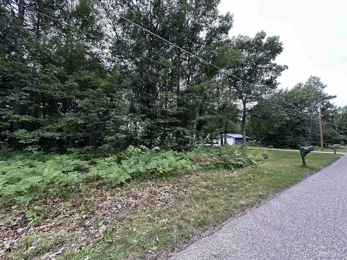Marquette, MI 49855,225 Oakridge Drive