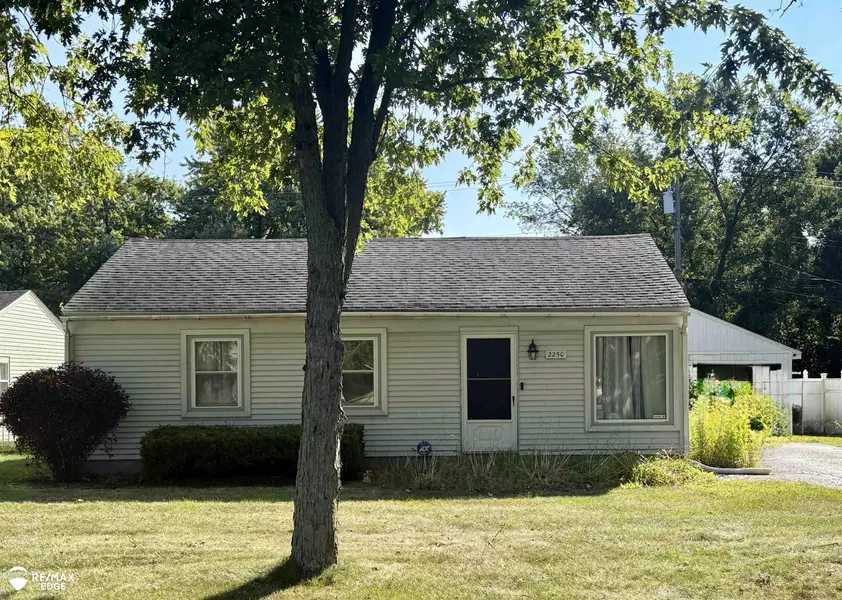 2250 Pauline Drive, Waterford, MI 48329