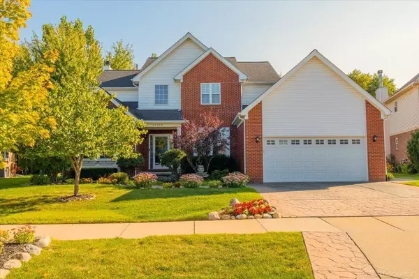 36556 Orchard Lake Drive, New Baltimore, MI 48047