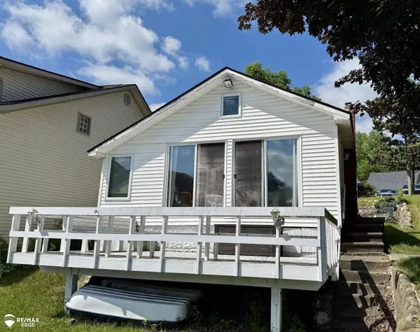 Lake Orion, MI 48362,471 Algene Street