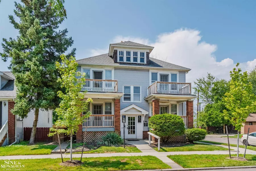 1447 Wayburn Street, Grosse Pointe Park, MI 48230