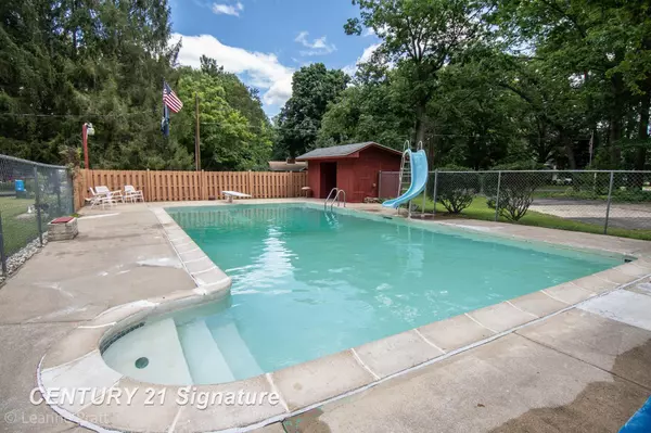 Flushing, MI 48433,5284 Chickasaw Trail