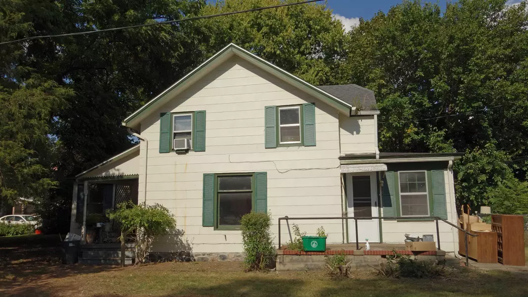 128 Pearl Street, Chesaning, MI 48616