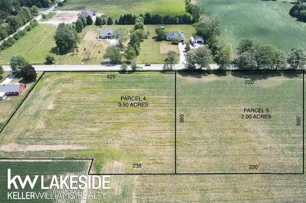 72857 Romeo Plank Road, Armada, MI 48005