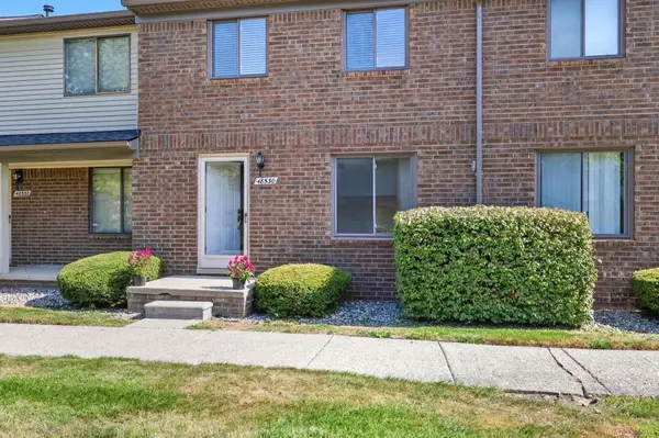 48530 Sugarbush Road, New Baltimore, MI 48047