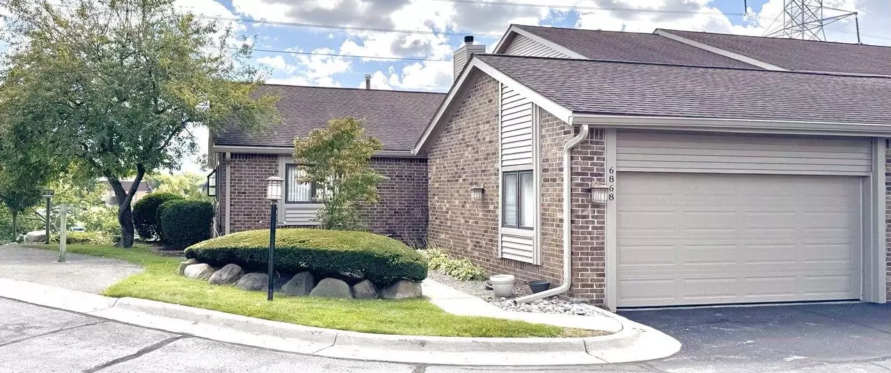 6868 E Northcrest Way, Clarkston, MI 48346