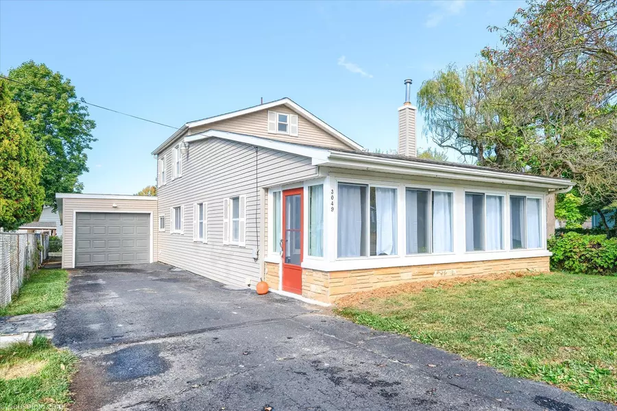 3049 Baker Heights, Grand Blanc, MI 48507