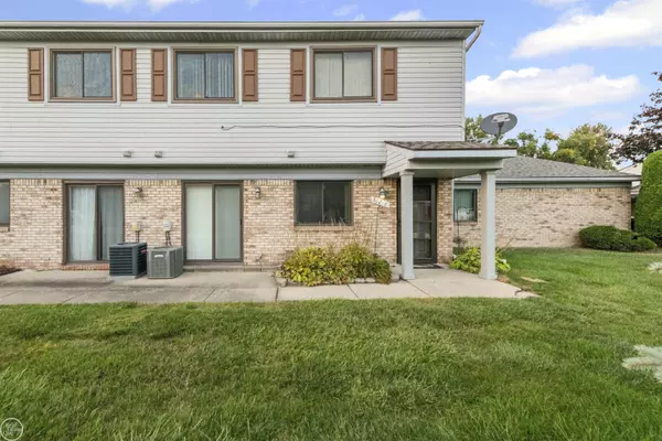 50218 N Benny Court, New Baltimore, MI 48047