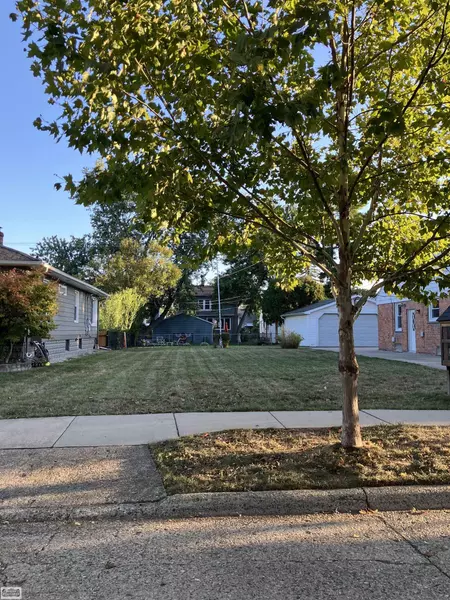 1137 Larkmoor Boulevard, Berkley, MI 48072