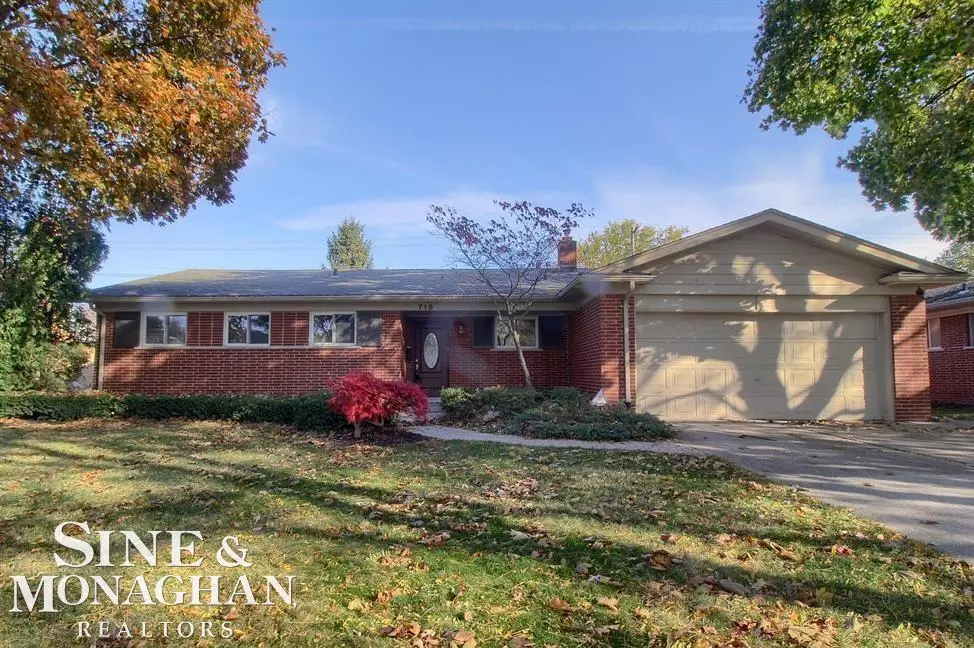 Grosse Pointe Woods, MI 48236,716 Moorland Drive