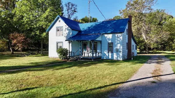 1017 N Line Street,  Chesaning,  MI 48616