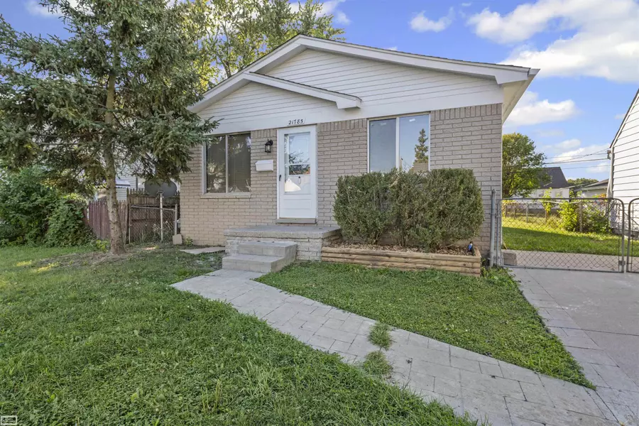 21785 Tuscany Street, Eastpointe, MI 48021