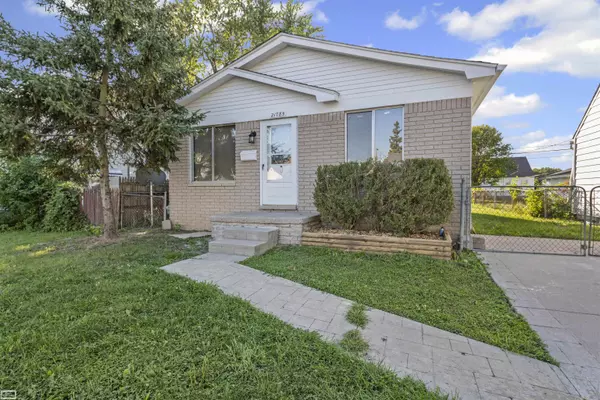 21785 Tuscany Street,  Eastpointe,  MI 48021