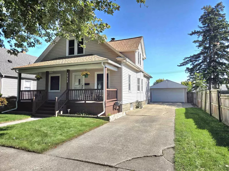 1711 S VanBuren Street, Bay City, MI 48708