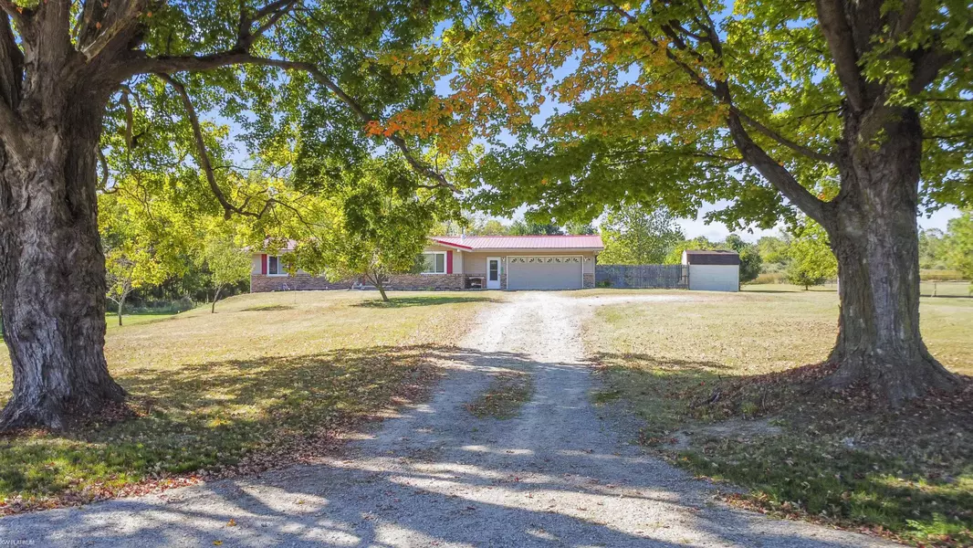 8135 State Road, Lakeport, MI 48059