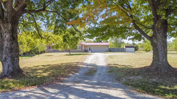 8135 State Road, Lakeport, MI 48059